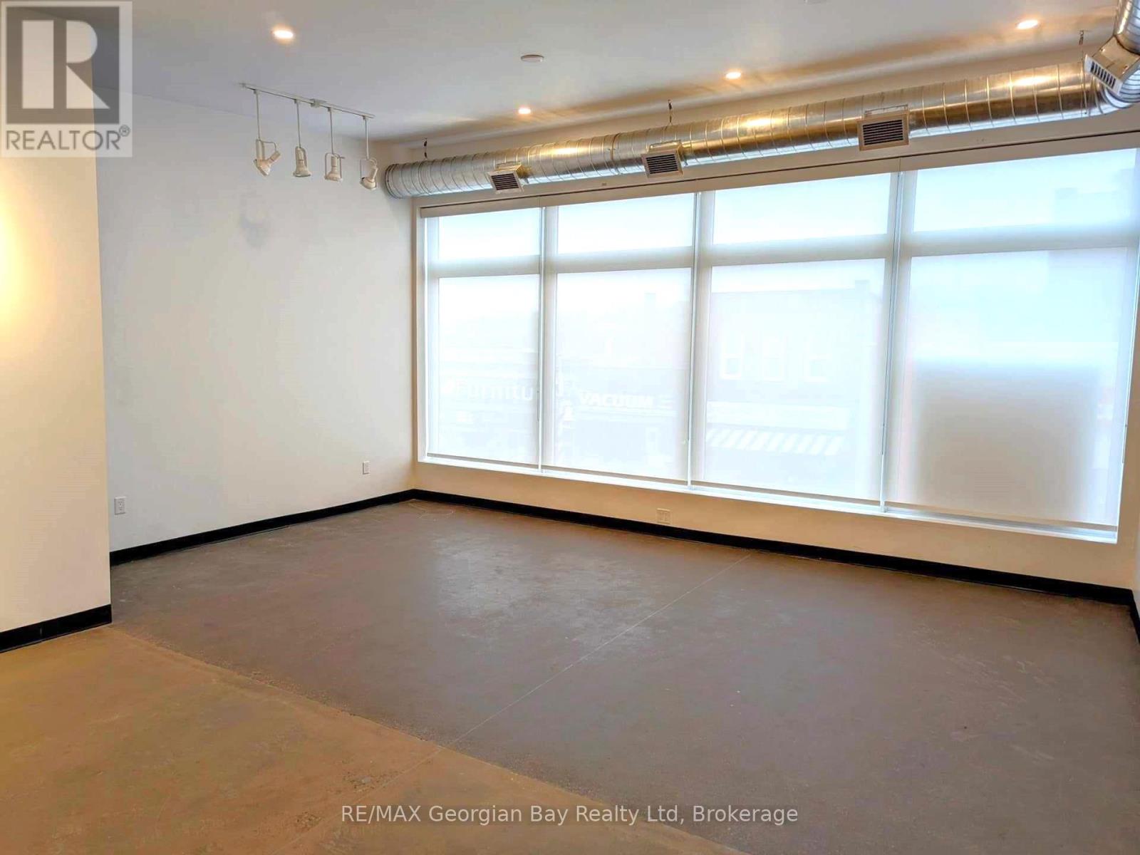 290 King Street, Midland, Ontario L4R 3M6 - Photo 4 - S11996780