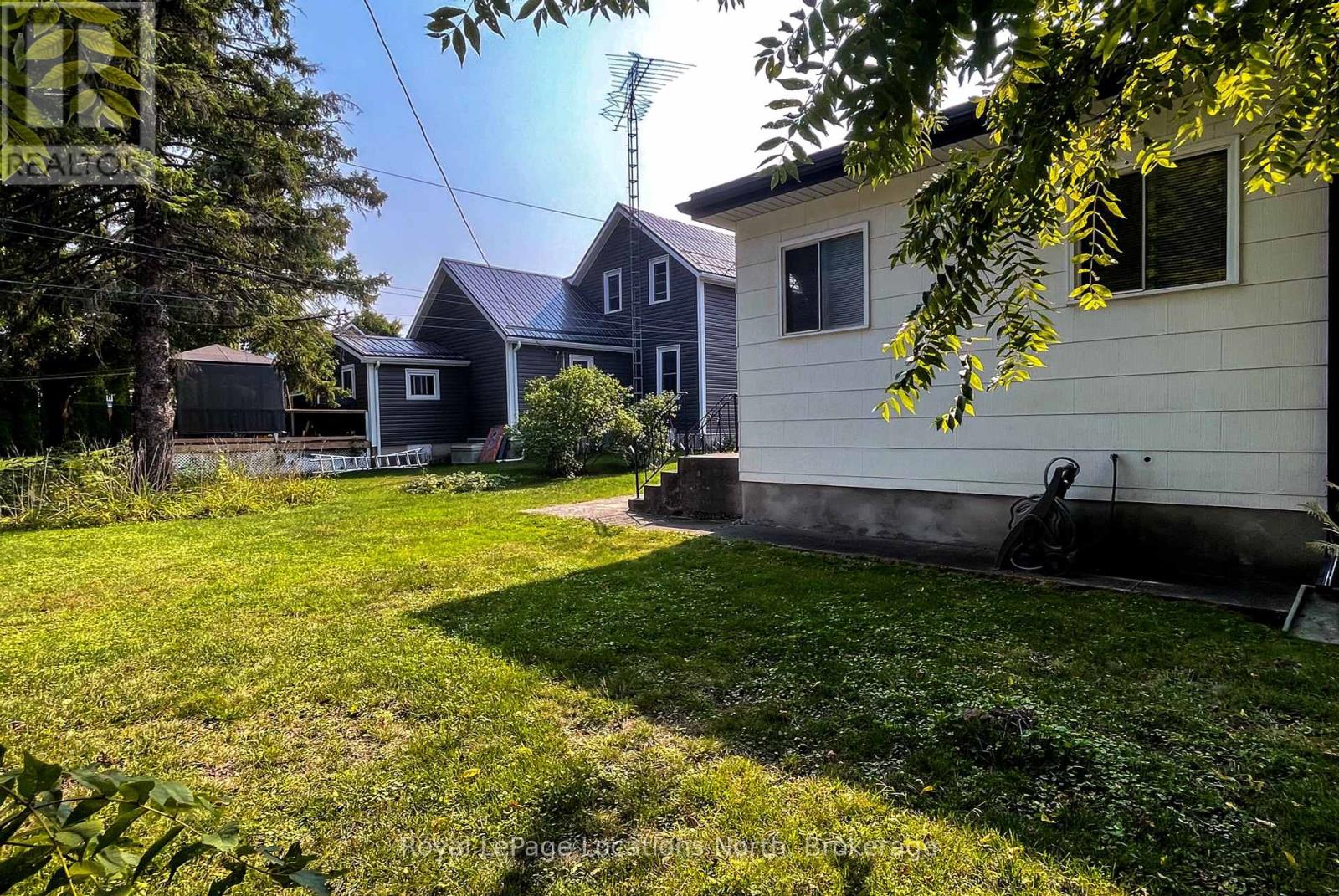 210 Cherry Street, Clearview (Stayner), Ontario  L0M 1S0 - Photo 6 - S12000537