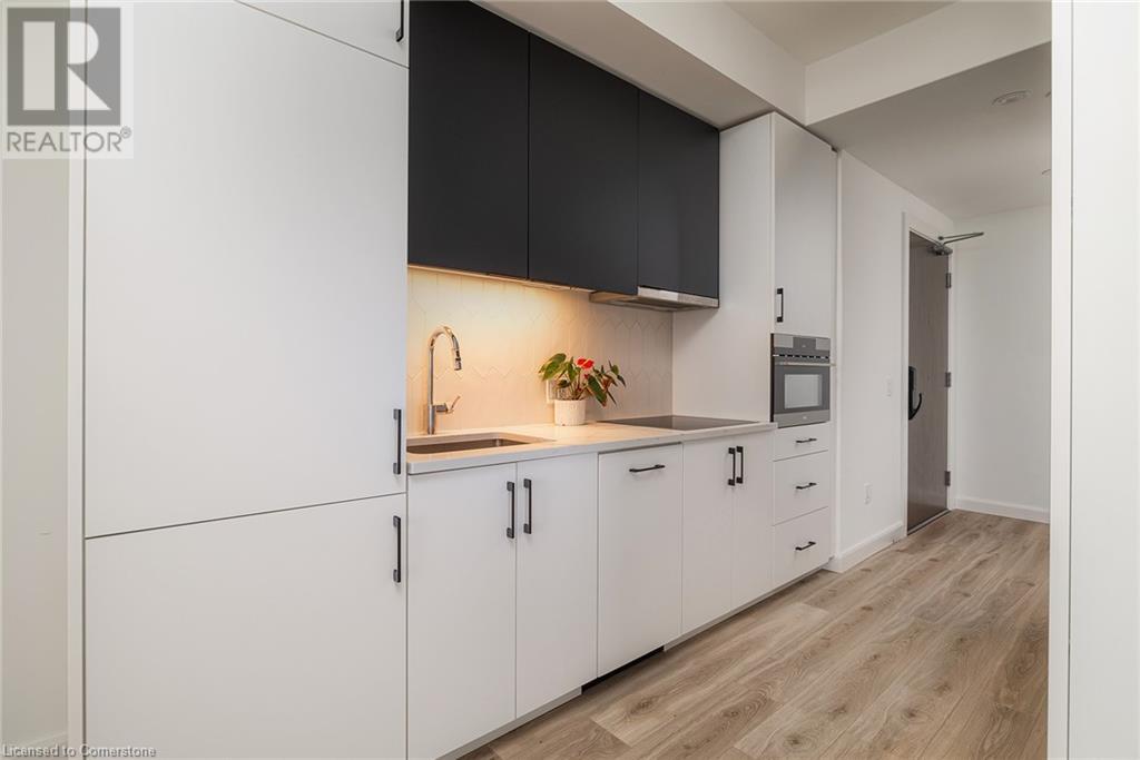 741 King Street W Unit# 613, Kitchener, Ontario  N2G 1E5 - Photo 5 - 40704759