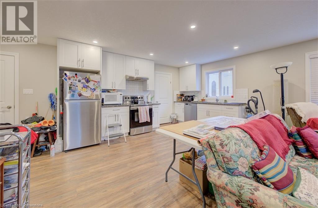 32 Church Street, New Hamburg, Ontario  N3A 1H9 - Photo 41 - 40704852