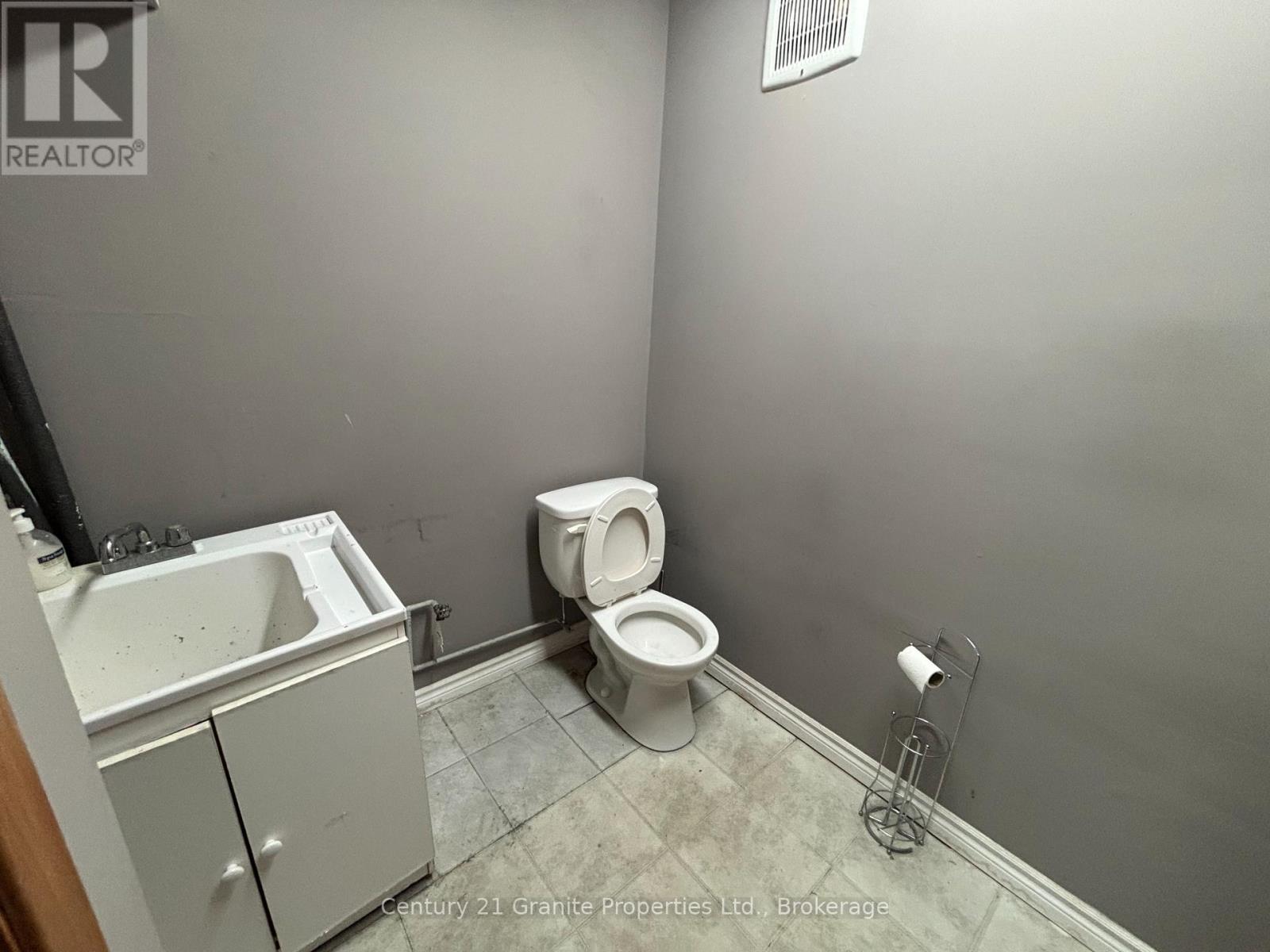 18 John Street, Huntsville (Chaffey), Ontario P1H 1H2 - Photo 10 - X12016970