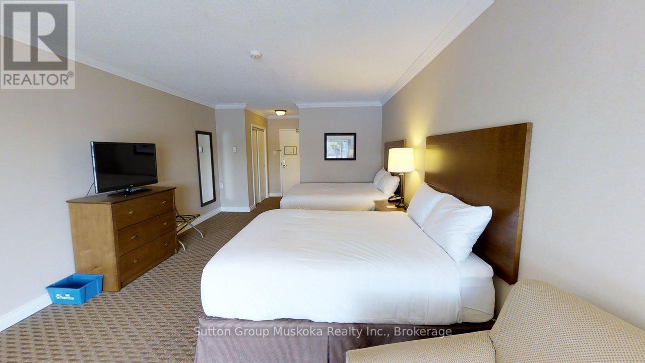 421 - 421 Bayshore - Deerhurst Drive, Huntsville (Chaffey), Ontario  P1H 2E8 - Photo 10 - X12018802