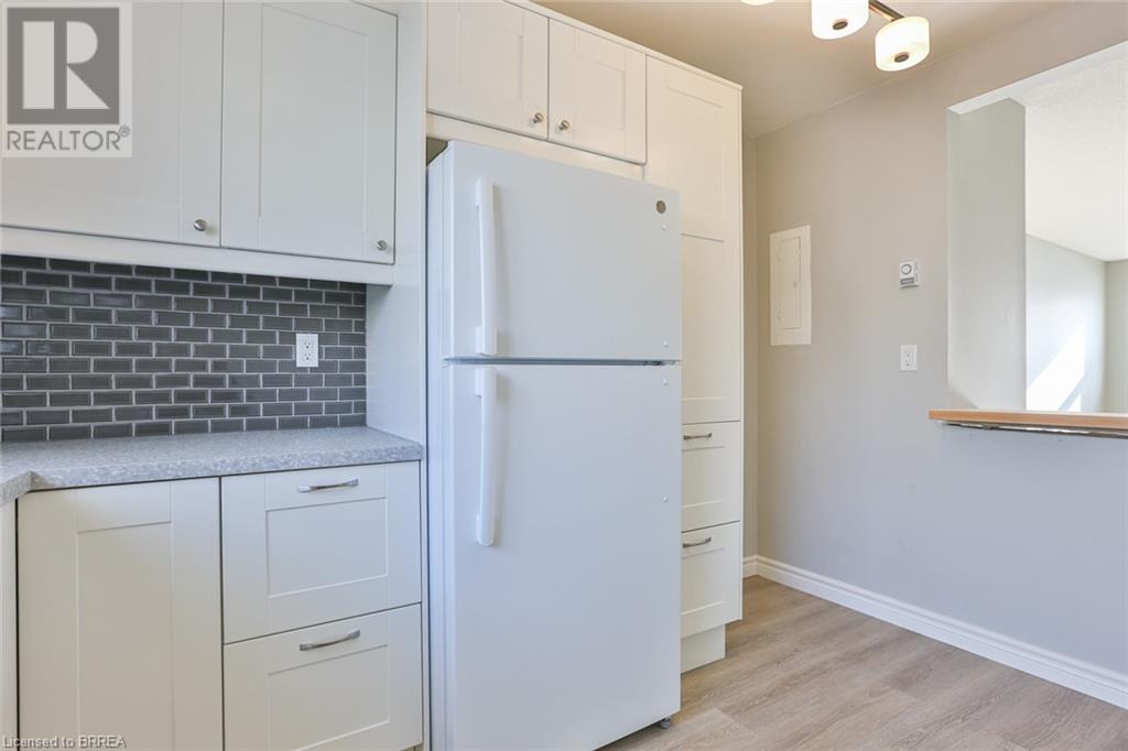 84 Lyndhurst Street Unit# 1, Brantford, Ontario  N3S 4M9 - Photo 3 - 40706484