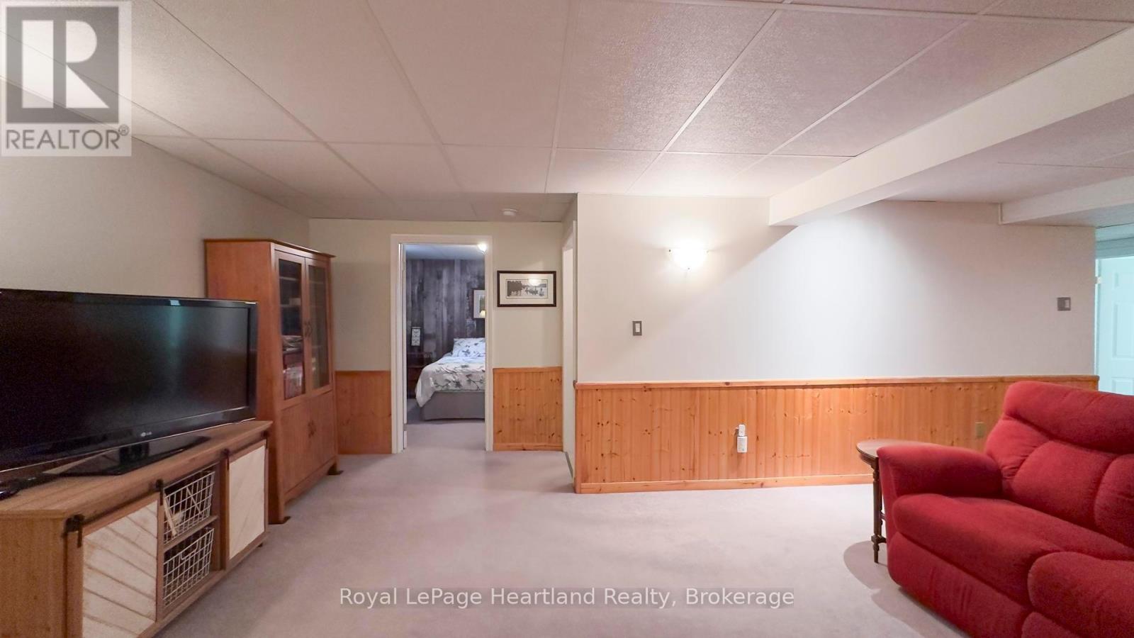 247 Martha Street, Goderich (Goderich (Town)), Ontario  N7A 3B4 - Photo 41 - X12023305