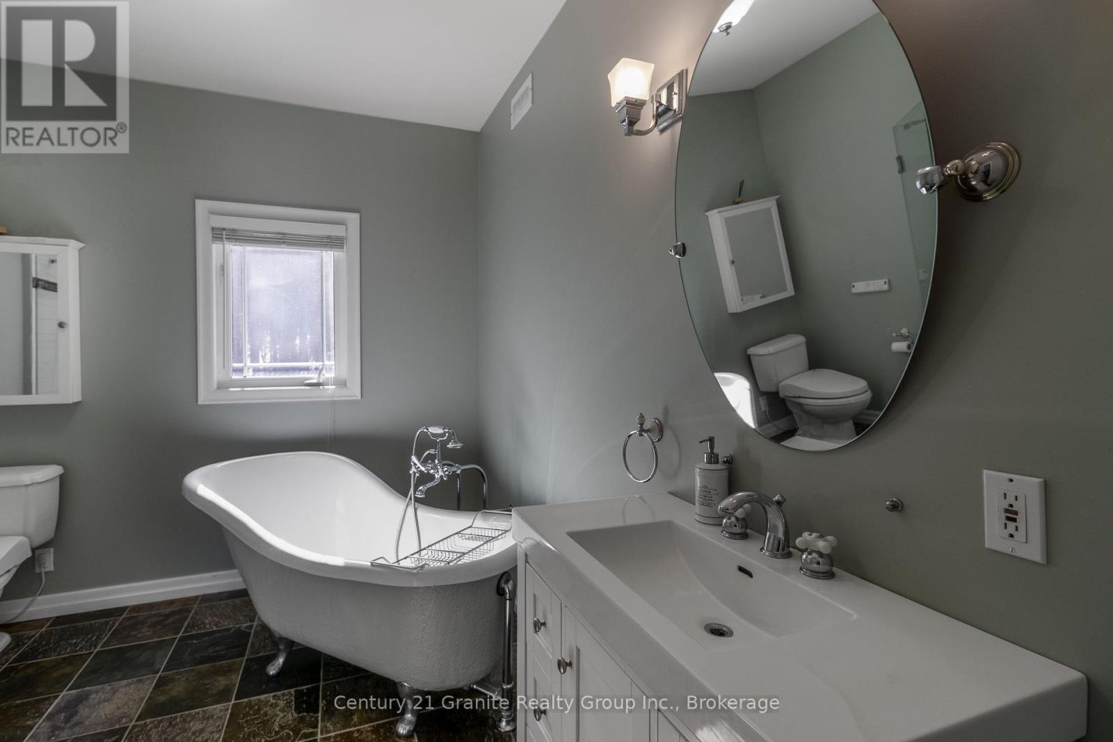 1047 Bonis Lane, Minden Hills (Minden), Ontario  K0M 2K0 - Photo 22 - X12028032