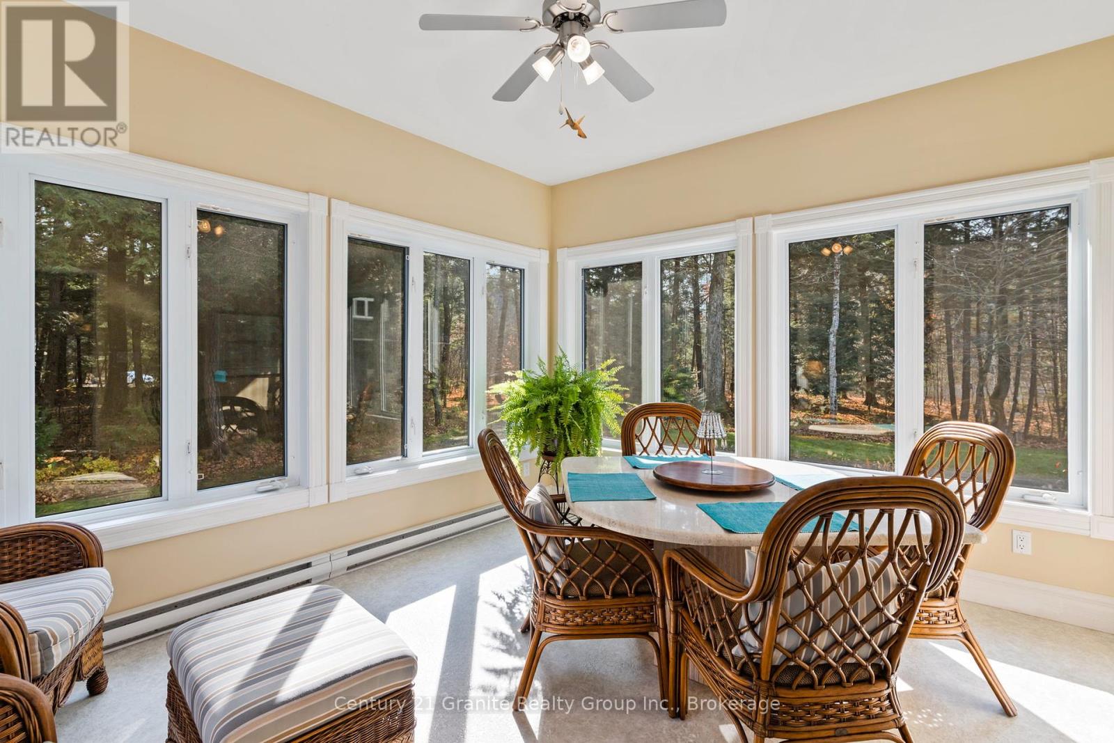 3526 West Shore Road, Dysart Et Al, Ontario  K0M 1S0 - Photo 25 - X12029218