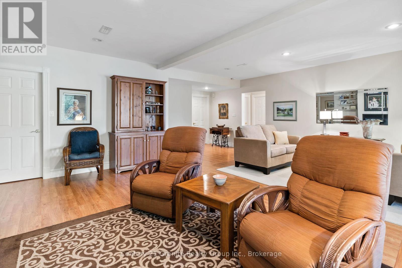 3526 West Shore Road, Dysart Et Al, Ontario  K0M 1S0 - Photo 30 - X12029218