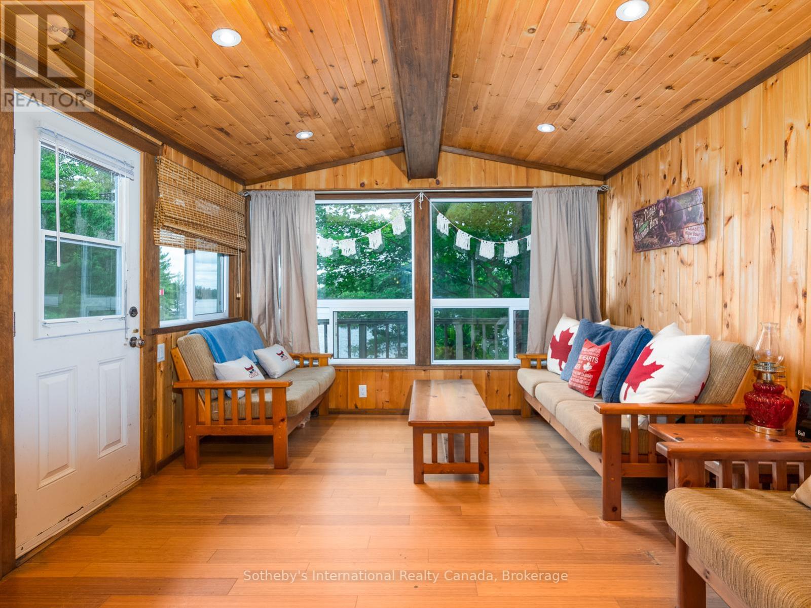 1040 Kahshe Lake, Gravenhurst (Morrison), Ontario  P0E 1G0 - Photo 6 - X12029594