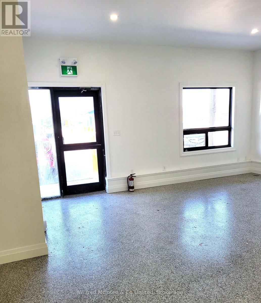 Unit 101, Durham - 185 Elizabeth Street E, West Grey, Ontario  N0G 1R0 - Photo 4 - X12031070