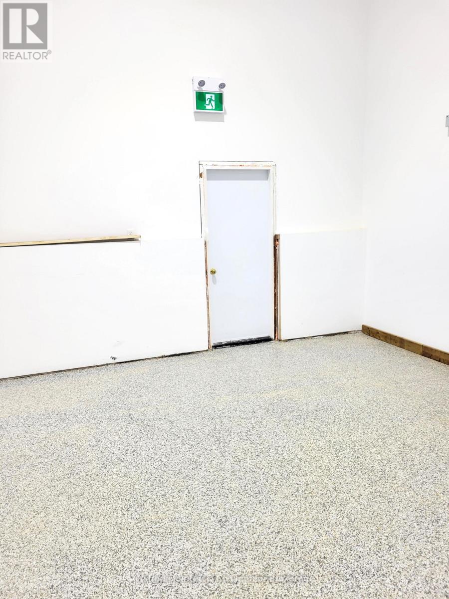 Unit 101, Durham - 185 Elizabeth Street E, West Grey, Ontario  N0G 1R0 - Photo 6 - X12031070