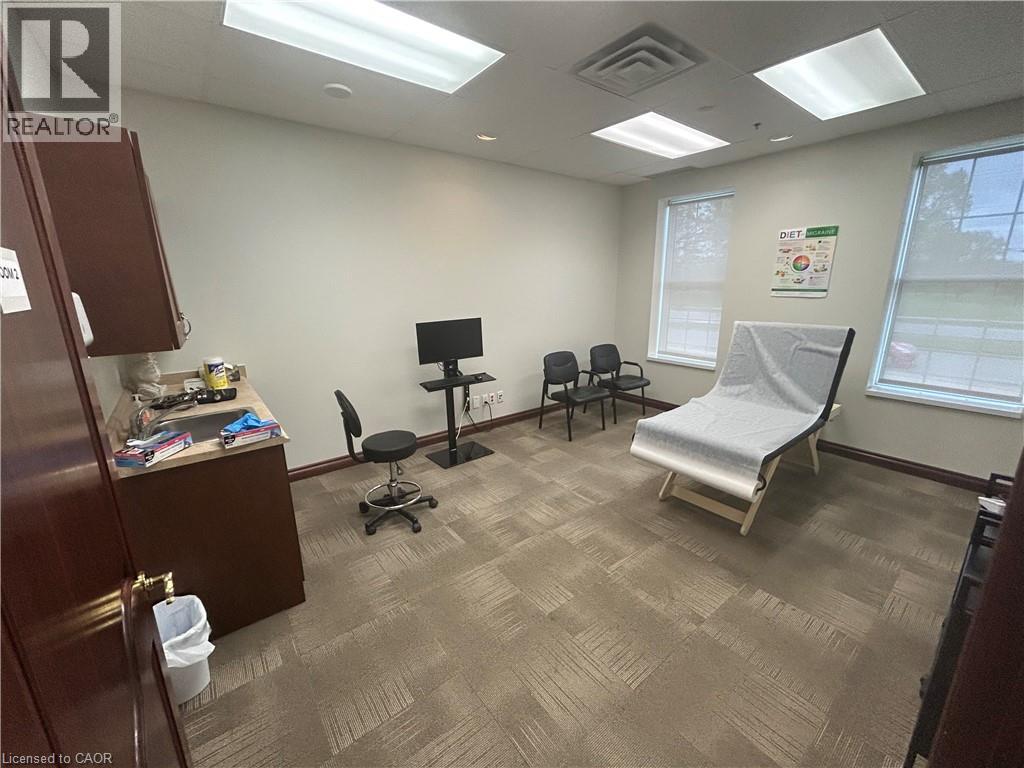 697 Coronation Boulevard Unit# 3, Cambridge, Ontario N1R 3G5 - Photo 3 - 40830242