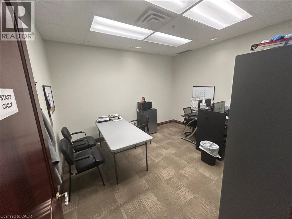697 Coronation Boulevard Unit# 3, Cambridge, Ontario N1R 3G5 - Photo 6 - 40830242