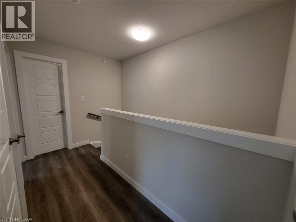 118 Gravel Ridge Trail Unit# F02, Kitchener, Ontario N2E 0B8 - Photo 2 - 40834339
