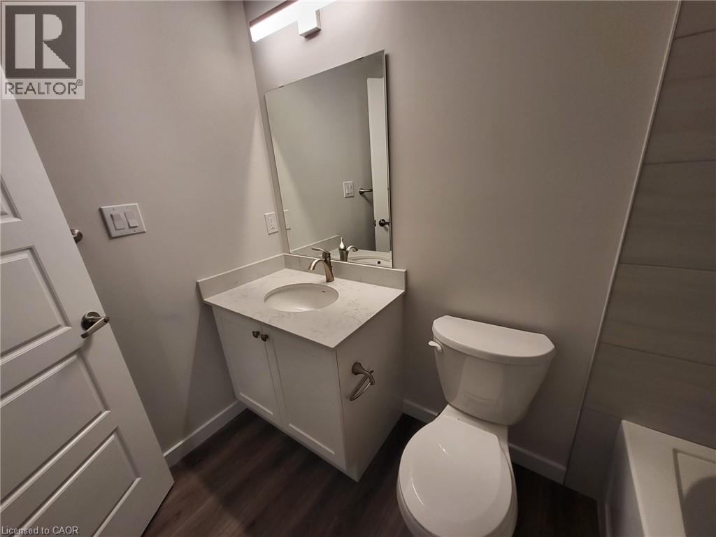 118 Gravel Ridge Trail Unit# F02, Kitchener, Ontario N2E 0B8 - Photo 4 - 40834339